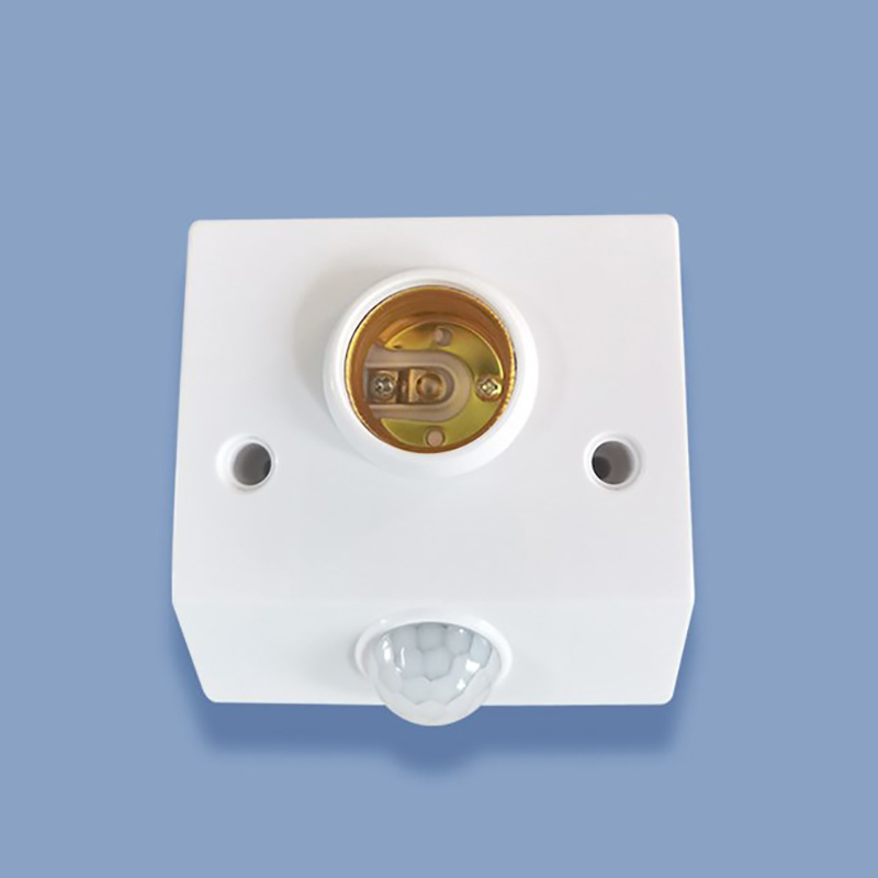 Portalampada Automatico con Se - Pir Motion Sensor recensione e prezzo